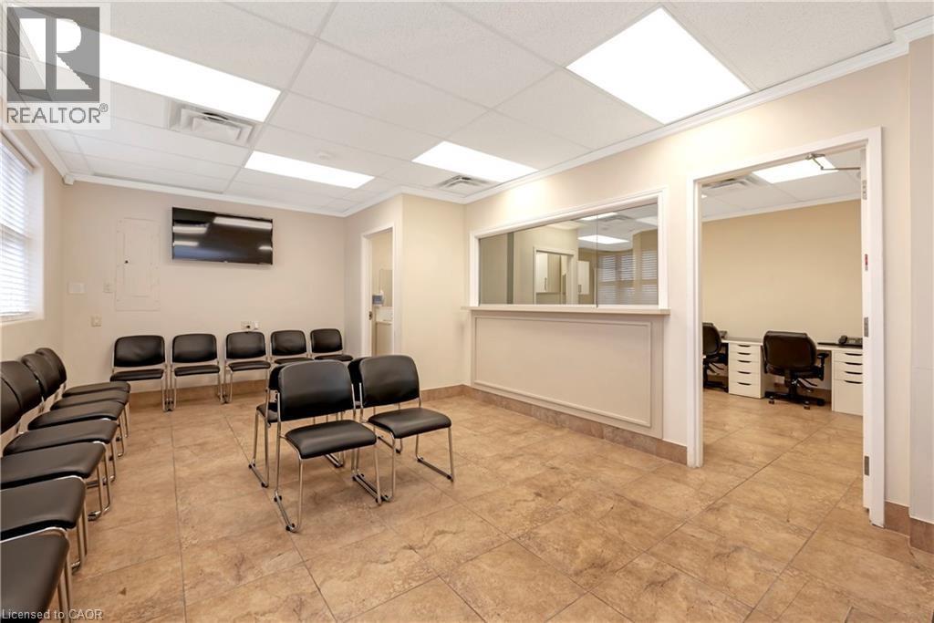 574 Upper James Street, Hamilton, Ontario  L9C 2Y6 - Photo 4 - 40811507