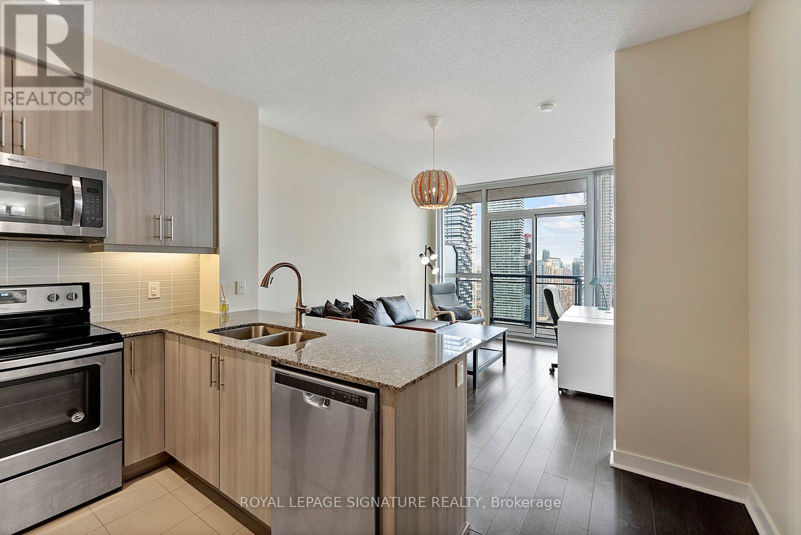 3301 - 3975 Grand Park Drive, Mississauga (City Centre), Ontario  L5B 4M6 - Photo 9 - W12842084