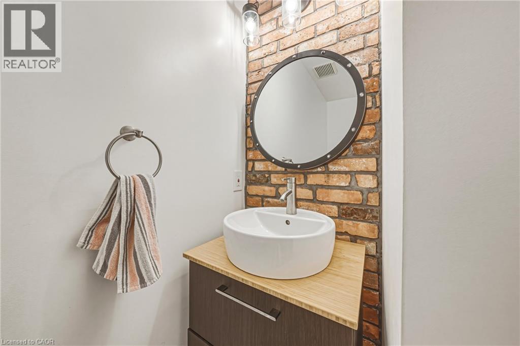 2055 Walkers Line Unit# 242, Burlington, Ontario  L7M 4B5 - Photo 14 - 40809643