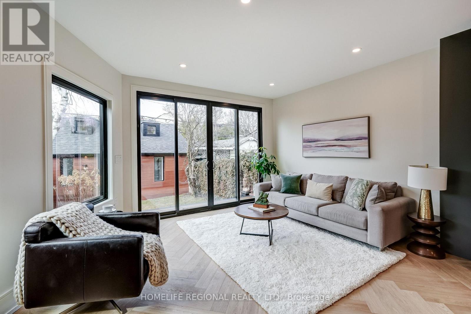 12 Macdonell Avenue, Toronto, Ontario  M6R 2A2 - Photo 11 - W12874496