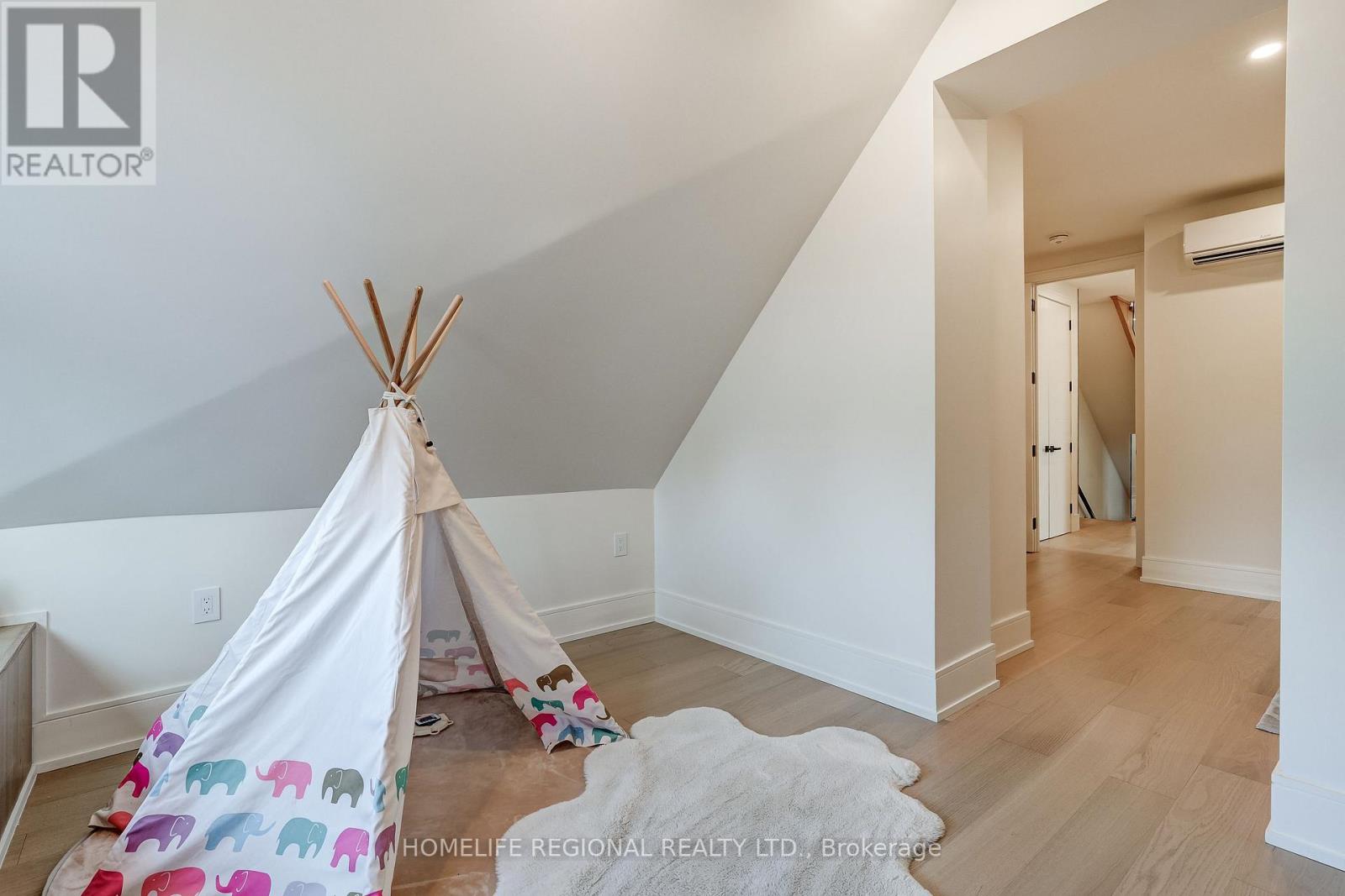 12 Macdonell Avenue, Toronto, Ontario  M6R 2A2 - Photo 17 - W12874496