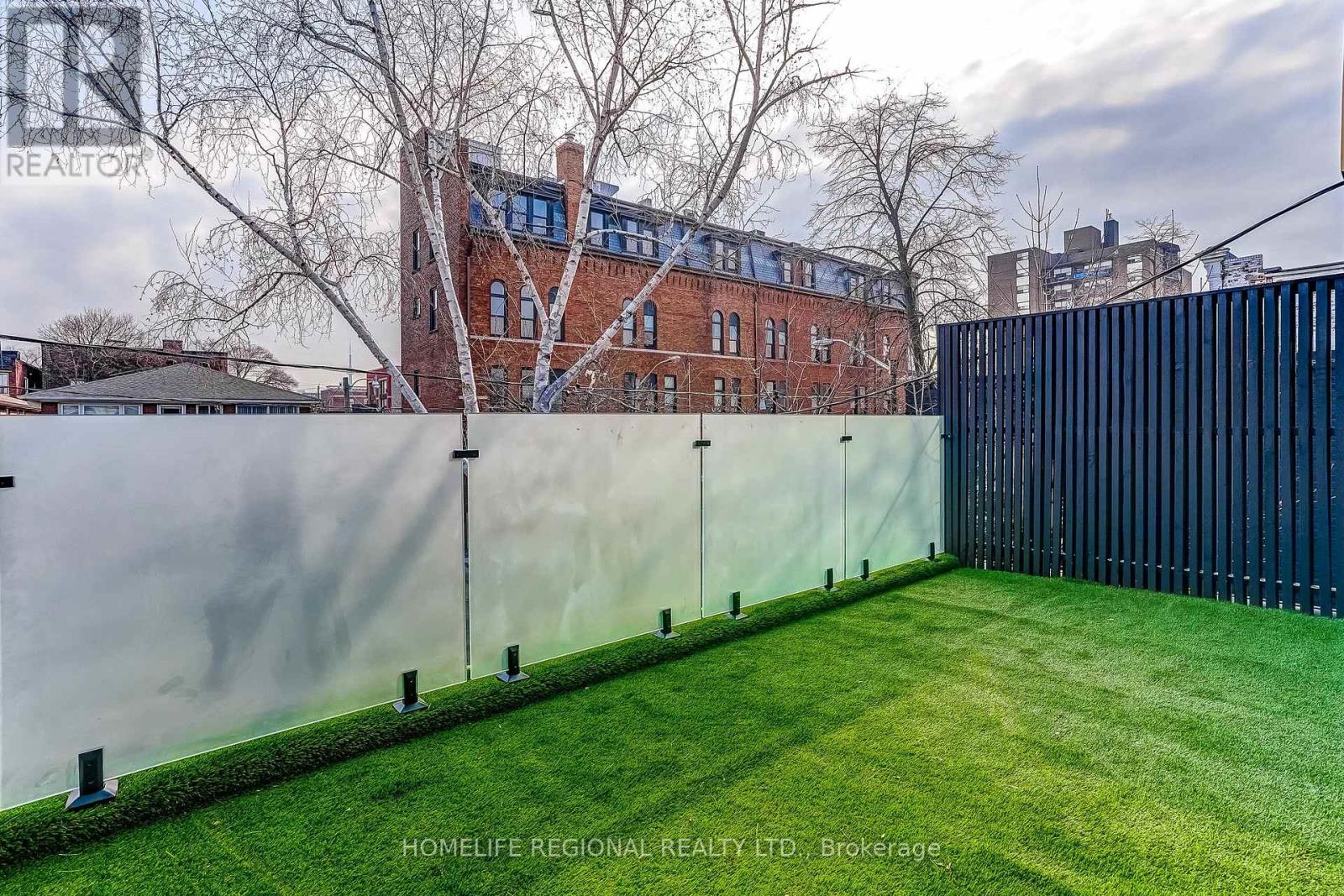 12 Macdonell Avenue, Toronto, Ontario  M6R 2A2 - Photo 23 - W12874496