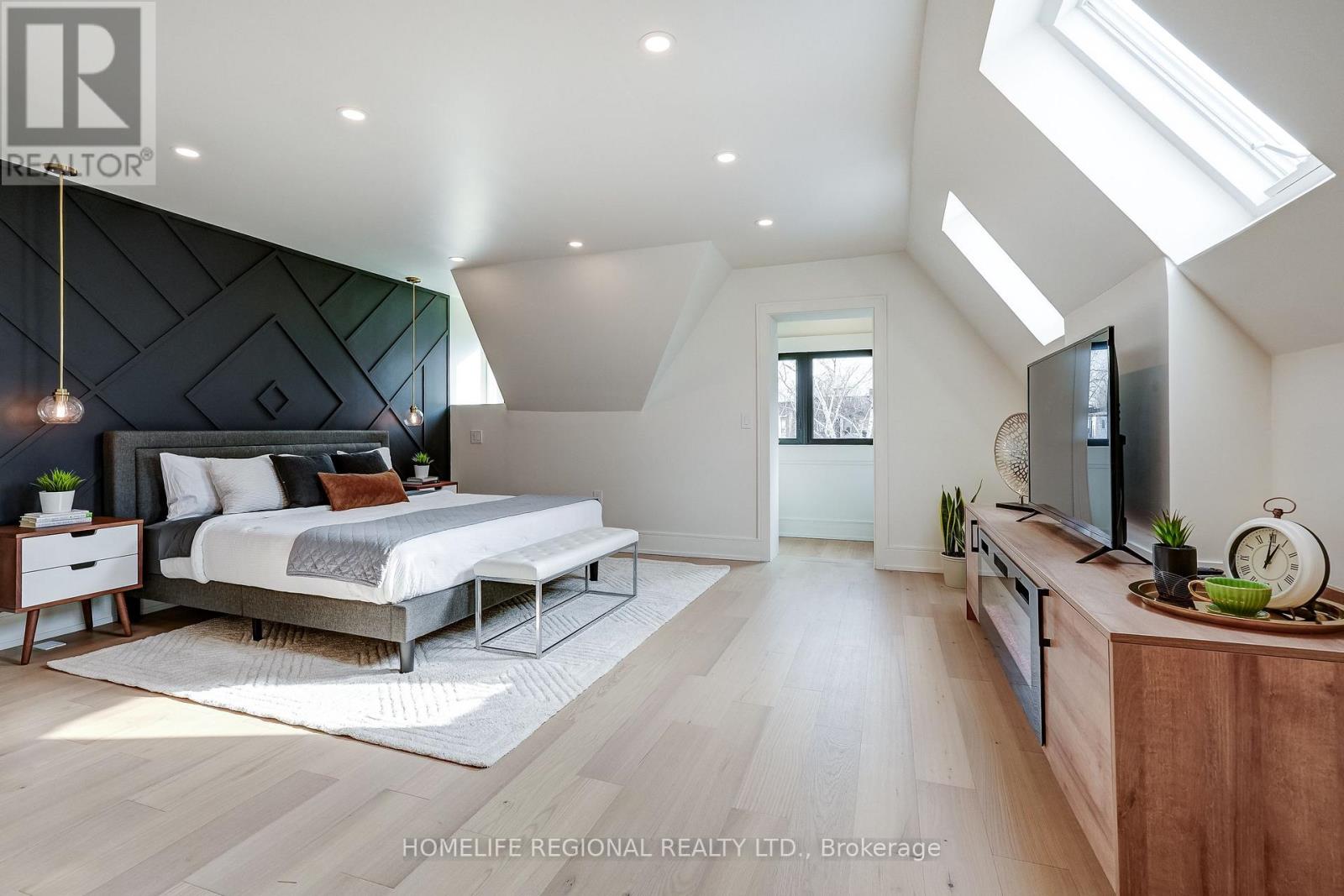 12 Macdonell Avenue, Toronto, Ontario  M6R 2A2 - Photo 28 - W12874496