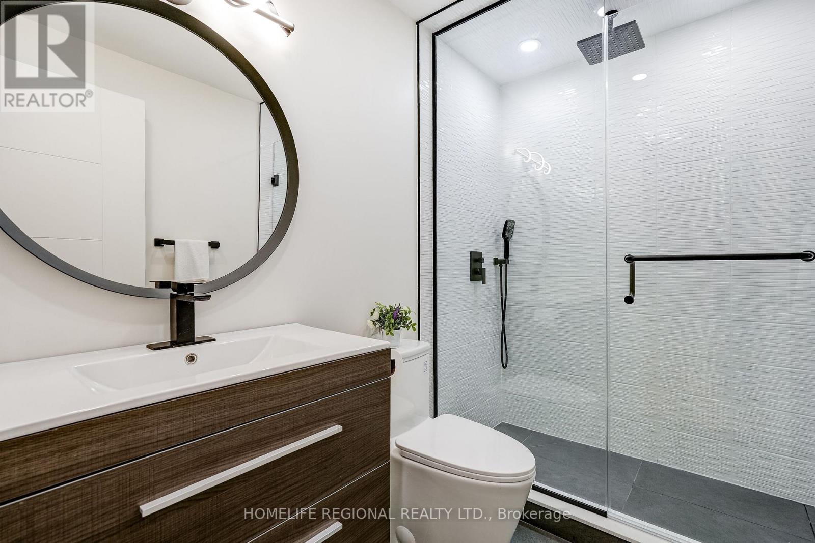 12 Macdonell Avenue, Toronto, Ontario  M6R 2A2 - Photo 37 - W12874496