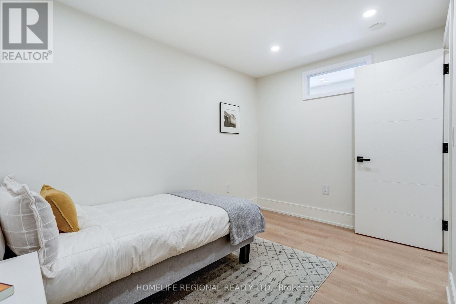 12 Macdonell Avenue, Toronto, Ontario  M6R 2A2 - Photo 39 - W12874496