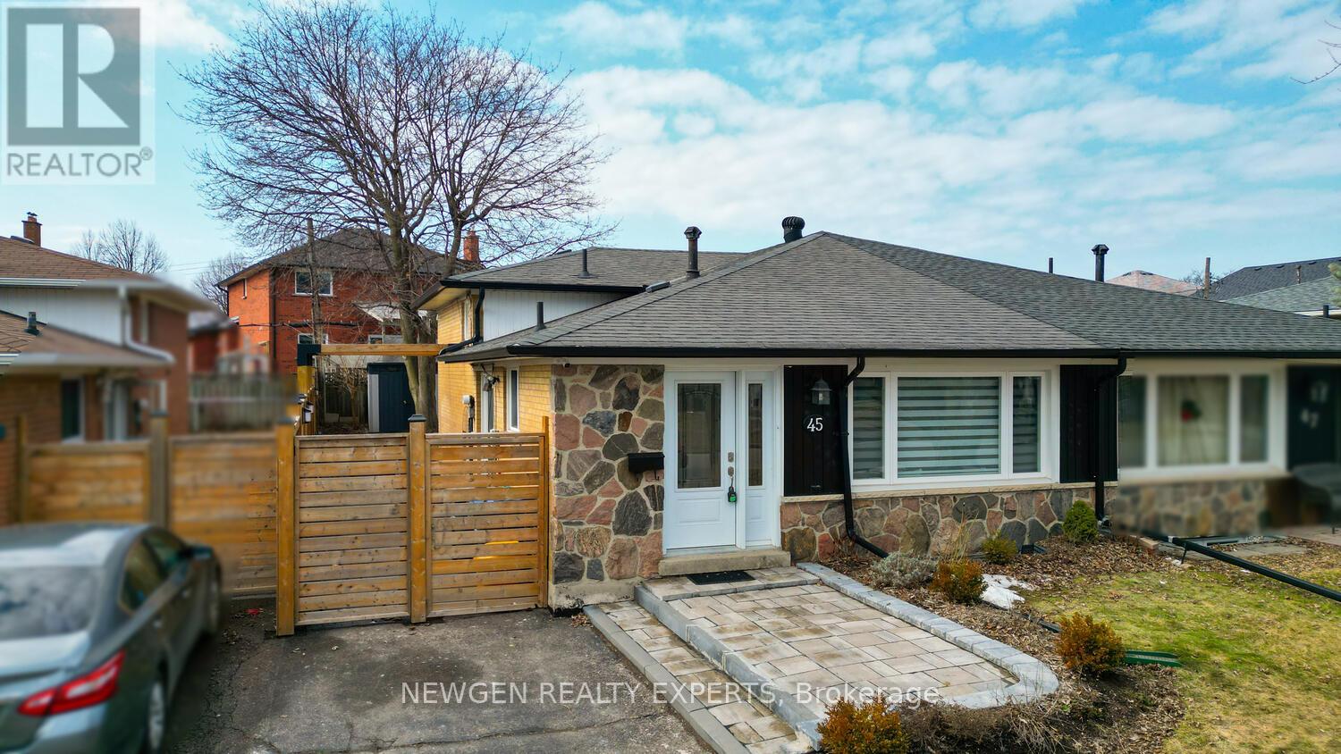 45 GRANGE DRIVE, Brampton, Ontario
