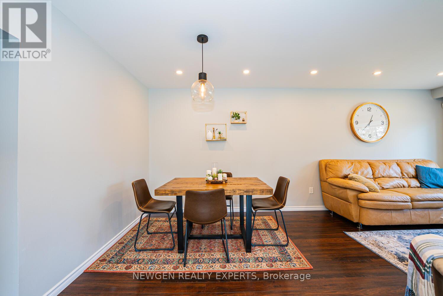 45 Grange Drive, Brampton, Ontario  L6X 2H1 - Photo 11 - W12874588