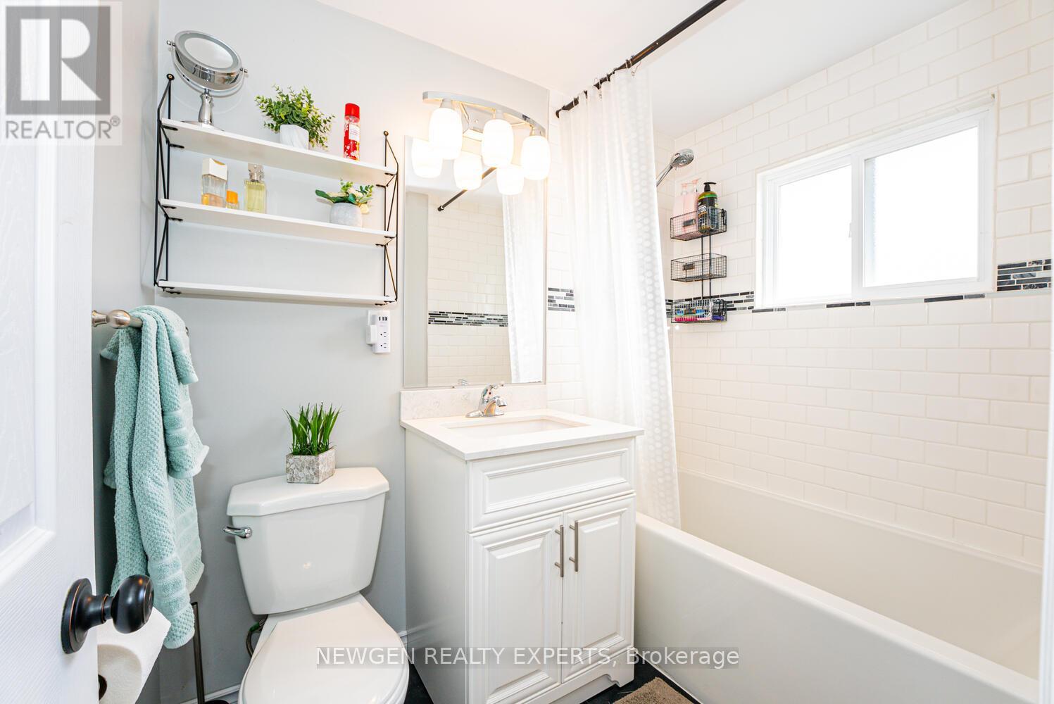 45 Grange Drive, Brampton, Ontario  L6X 2H1 - Photo 25 - W12874588