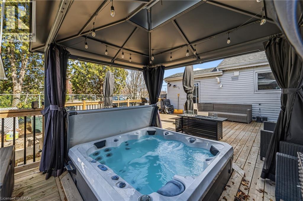 1378 Upper Wellington Street, Hamilton, Ontario  L9A 3S9 - Photo 30 - 40811355