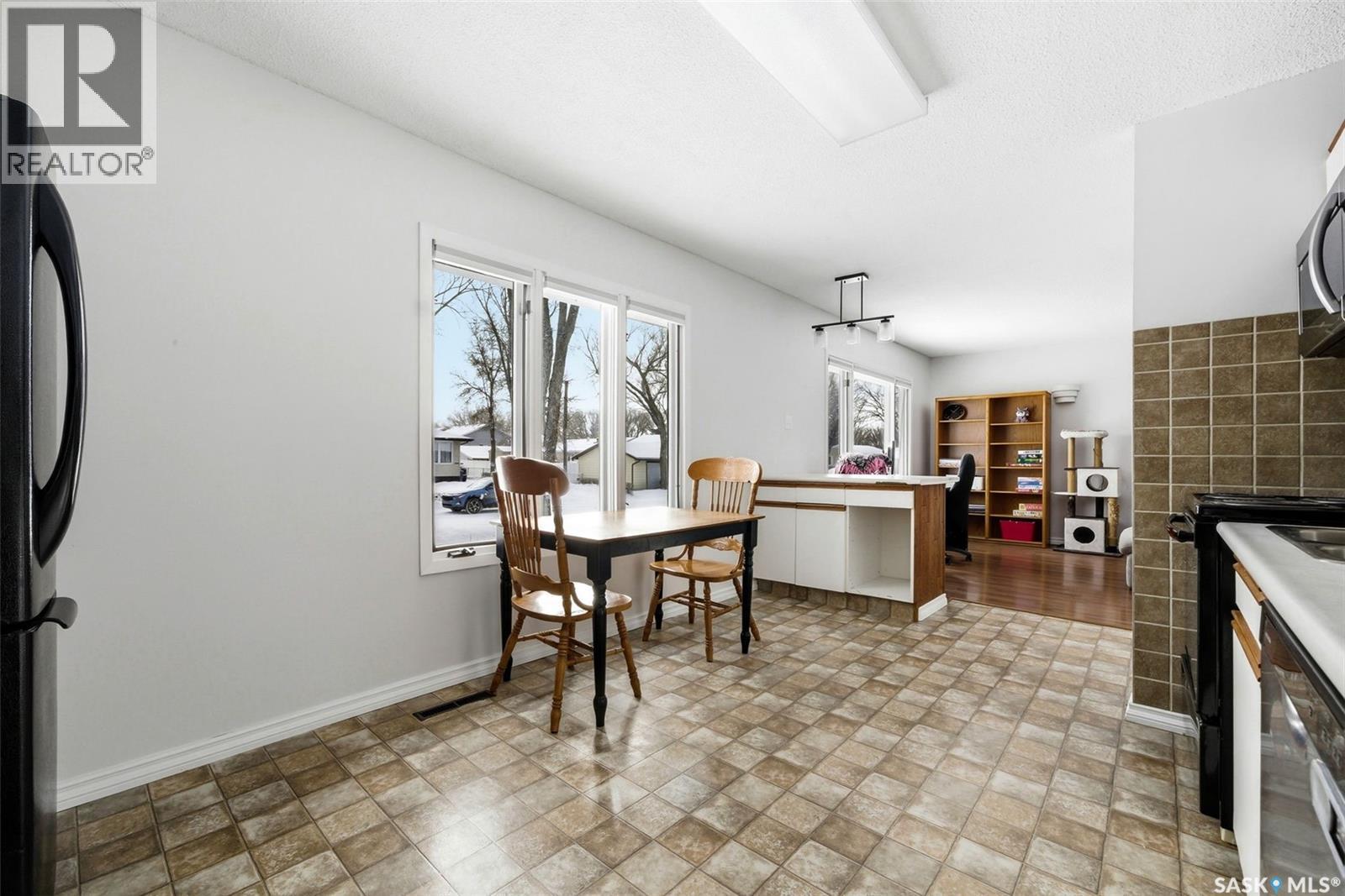 328 Toronto Street N, Regina, Saskatchewan  S4L 0L5 - Photo 11 - SK030163