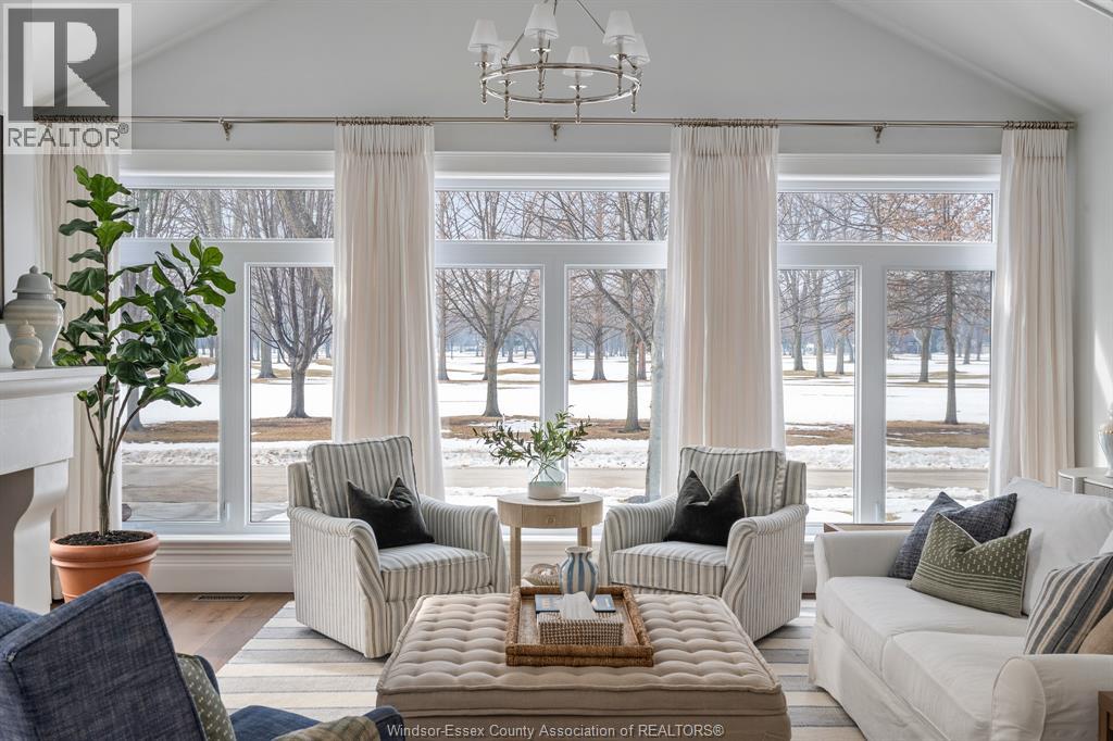 256 Pentilly Road, Tecumseh, Ontario  N8N 2K9 - Photo 4 - 26005185