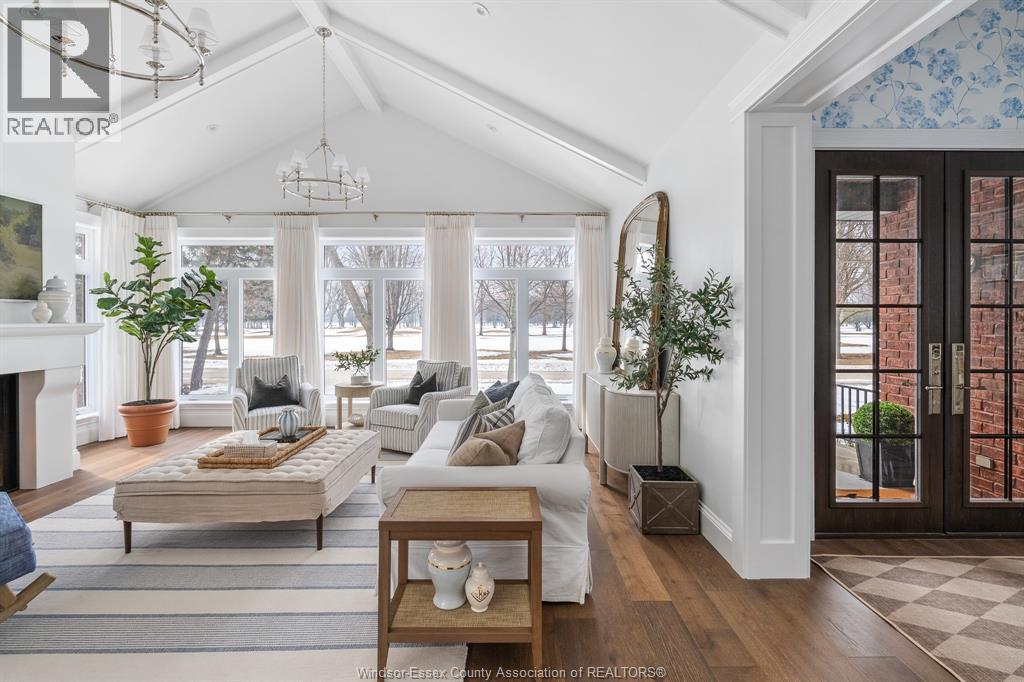 256 Pentilly Road, Tecumseh, Ontario  N8N 2K9 - Photo 9 - 26005185