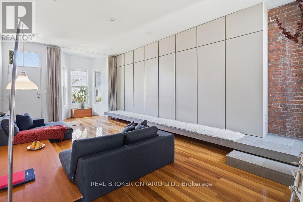 329 Manning Avenue, Toronto (Trinity-Bellwoods), Ontario  M6J 2K8 - Photo 7 - C12777730