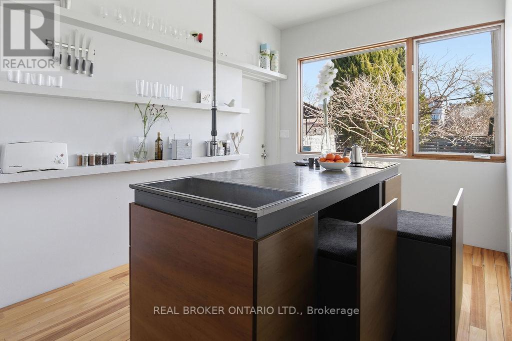 329 Manning Avenue, Toronto (Trinity-Bellwoods), Ontario  M6J 2K8 - Photo 9 - C12777730