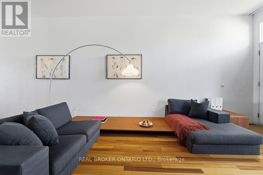 329 Manning Avenue, Toronto (Trinity-Bellwoods), Ontario  M6J 2K8 - Photo 5 - C12777730