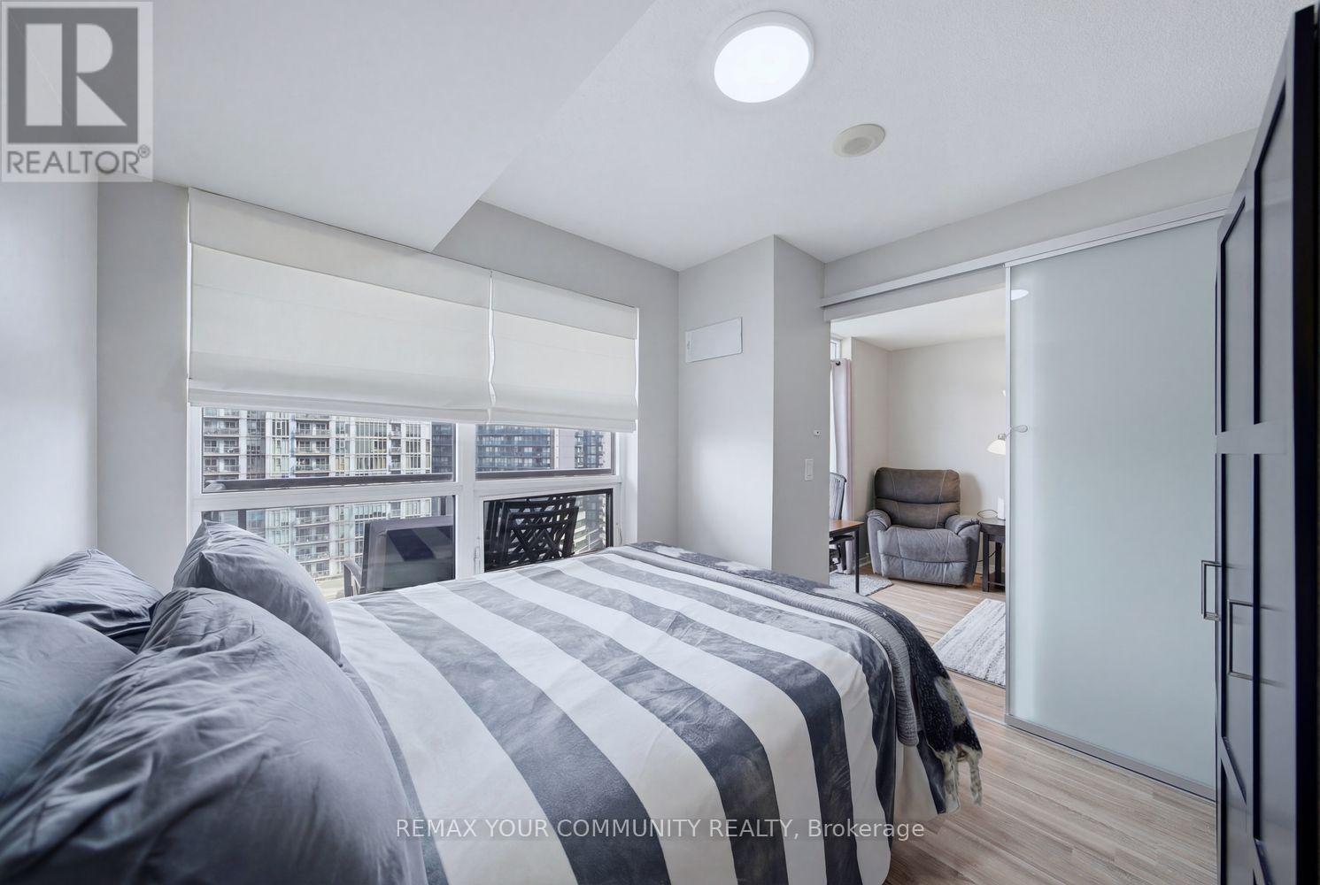 1526 - 38 Joe Shuster Way, Toronto (South Parkdale), Ontario  M6K 0A5 - Photo 22 - W12862034