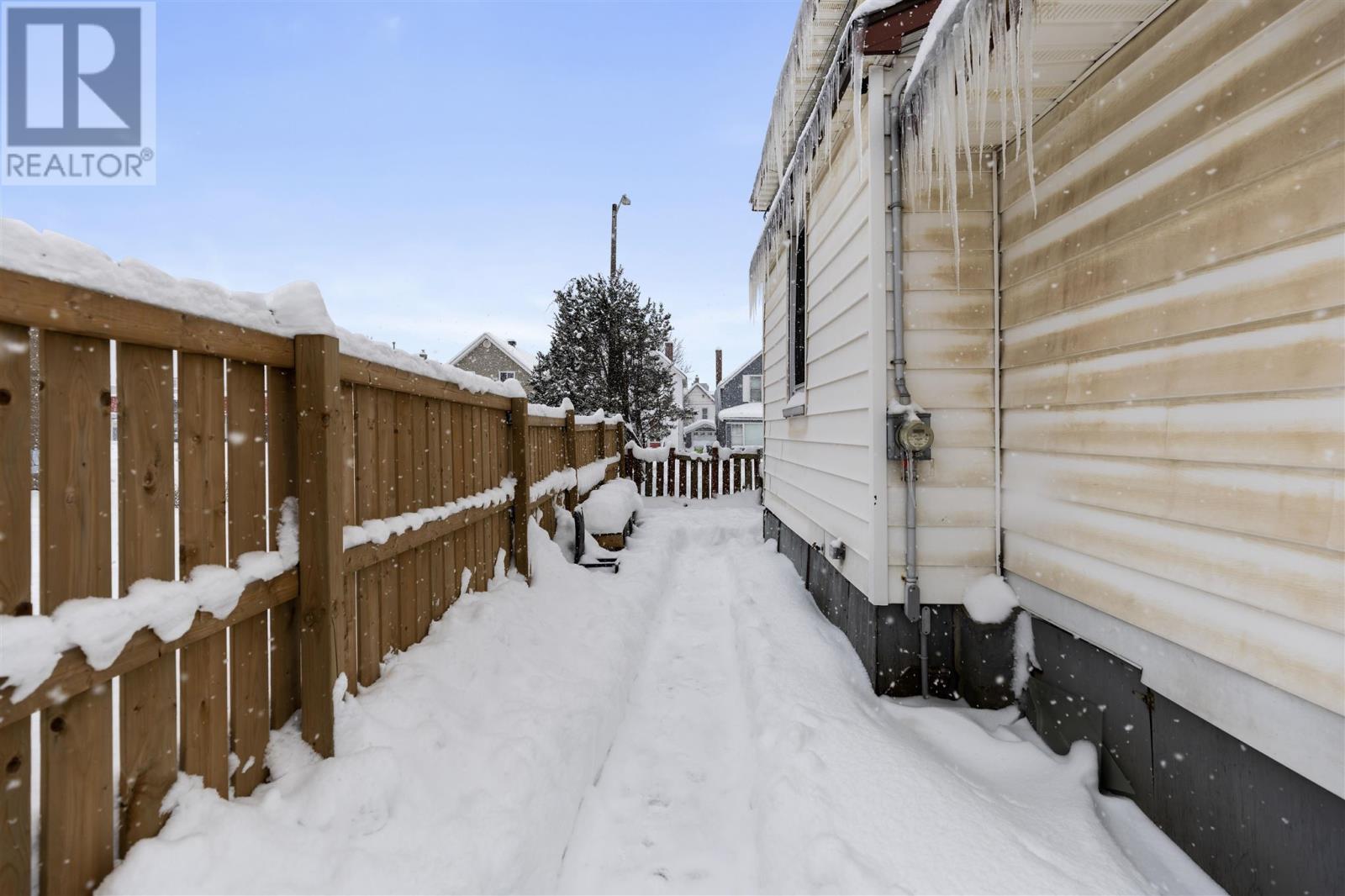 32 Cathcart St, Sault Ste. Marie, Ontario  P6A 1E1 - Photo 29 - SM253455