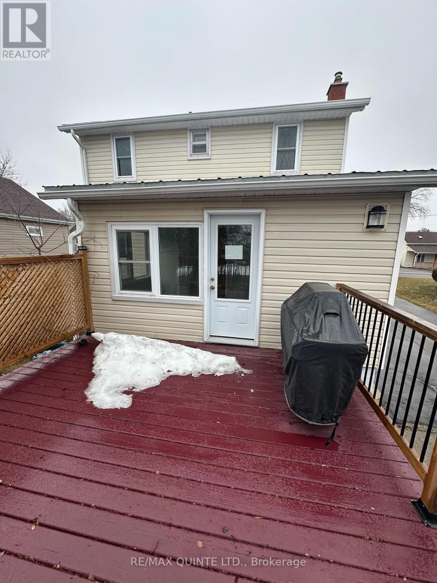 9 Wilkins Street, Belleville, Ontario  K8P 1P2 - Photo 2 - X12714634