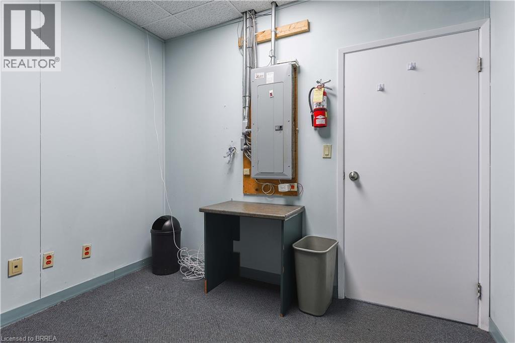 166 Charing Cross Street Unit# A, Brantford, Ontario  N3R 2J4 - Photo 9 - 40809502