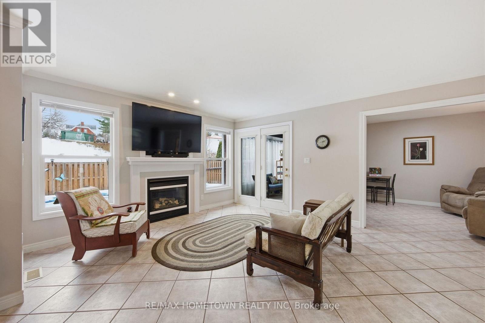 125 Butlers Crescent, Brockville, Ontario  K6V 7K8 - Photo 14 - X12874700