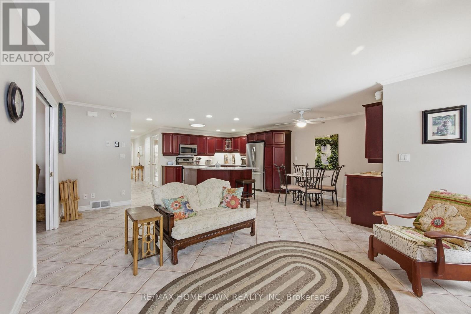 125 Butlers Crescent, Brockville, Ontario  K6V 7K8 - Photo 16 - X12874700