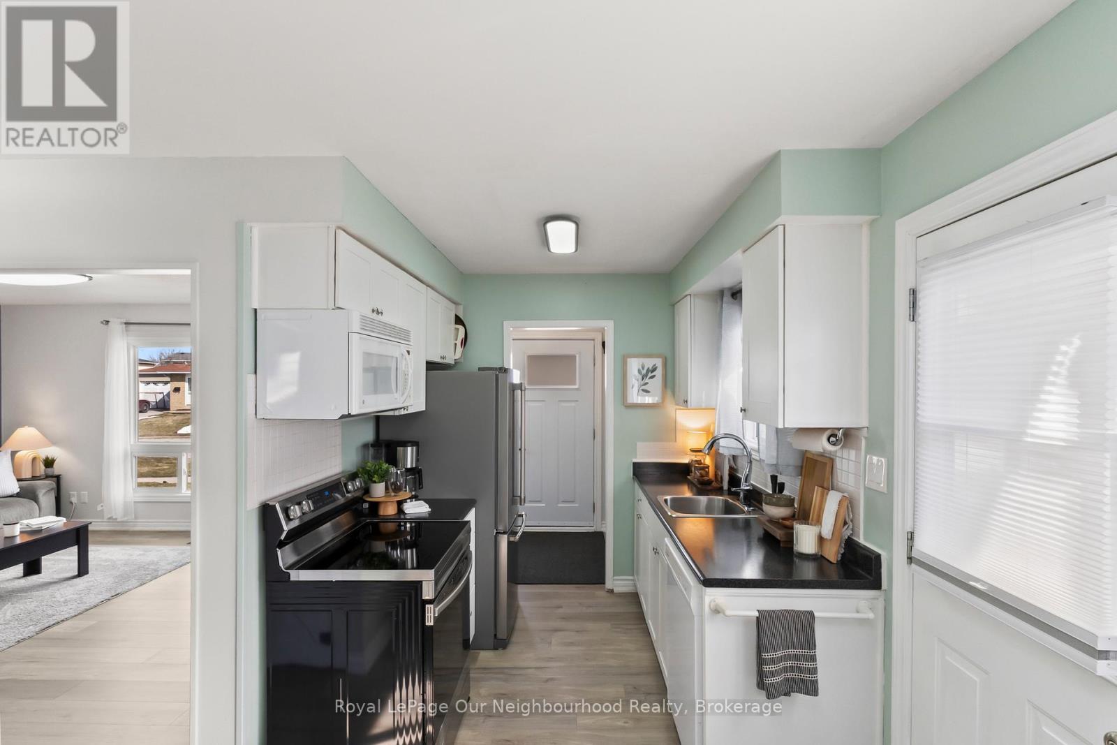 81 Swanston Crescent, Ajax, Ontario  L1S 3J5 - Photo 14 - E12874660