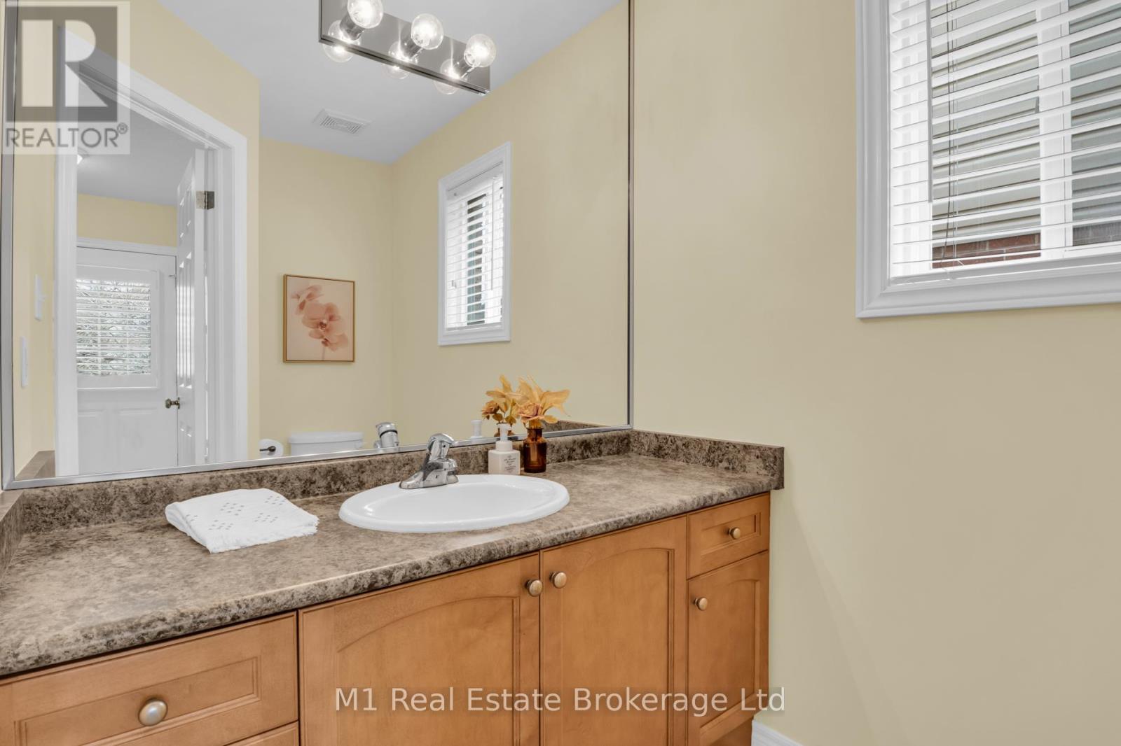 33 Hilltop Road, Guelph (Victoria North), Ontario  N1E 7L4 - Photo 17 - X12874656