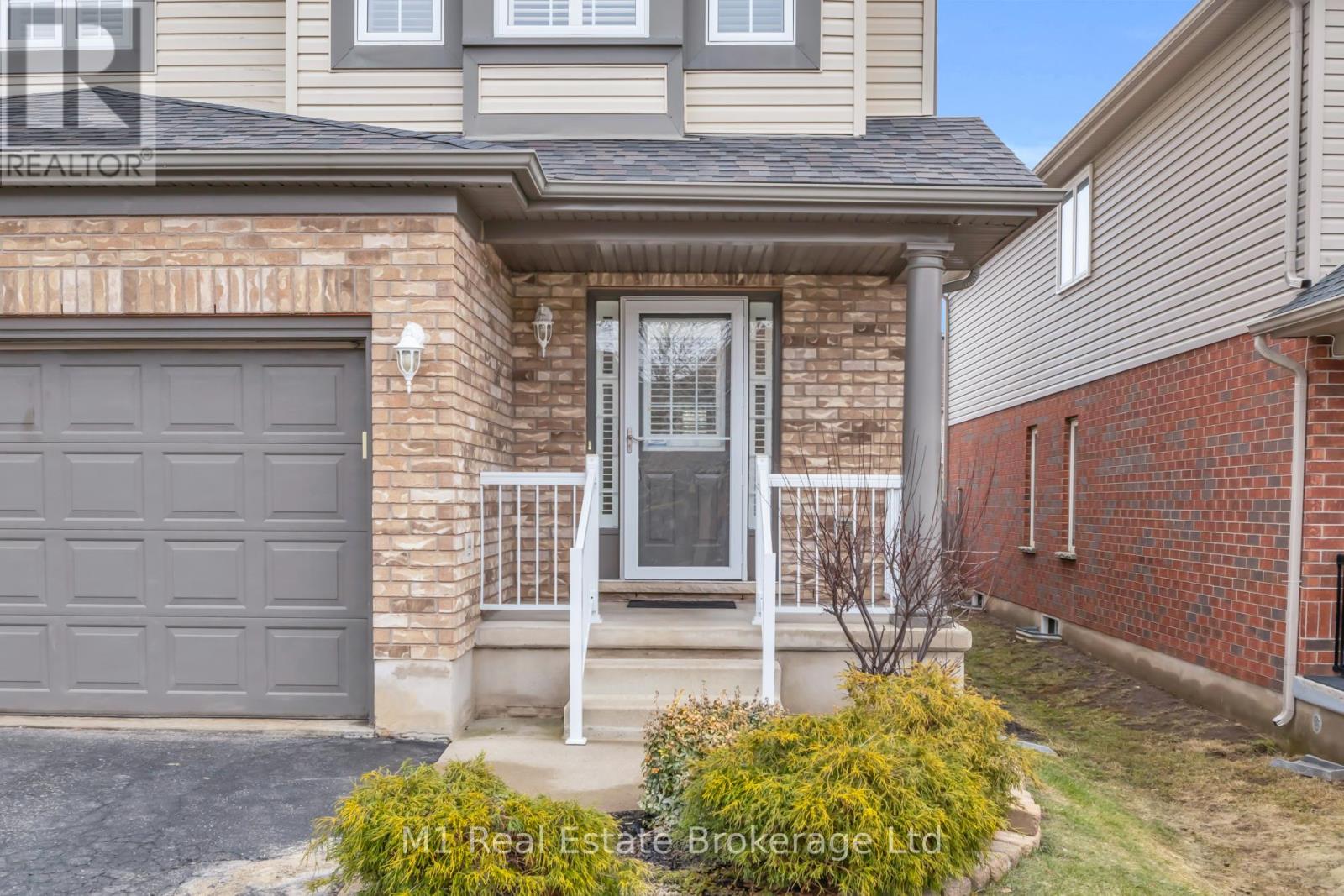 33 Hilltop Road, Guelph (Victoria North), Ontario  N1E 7L4 - Photo 3 - X12874656