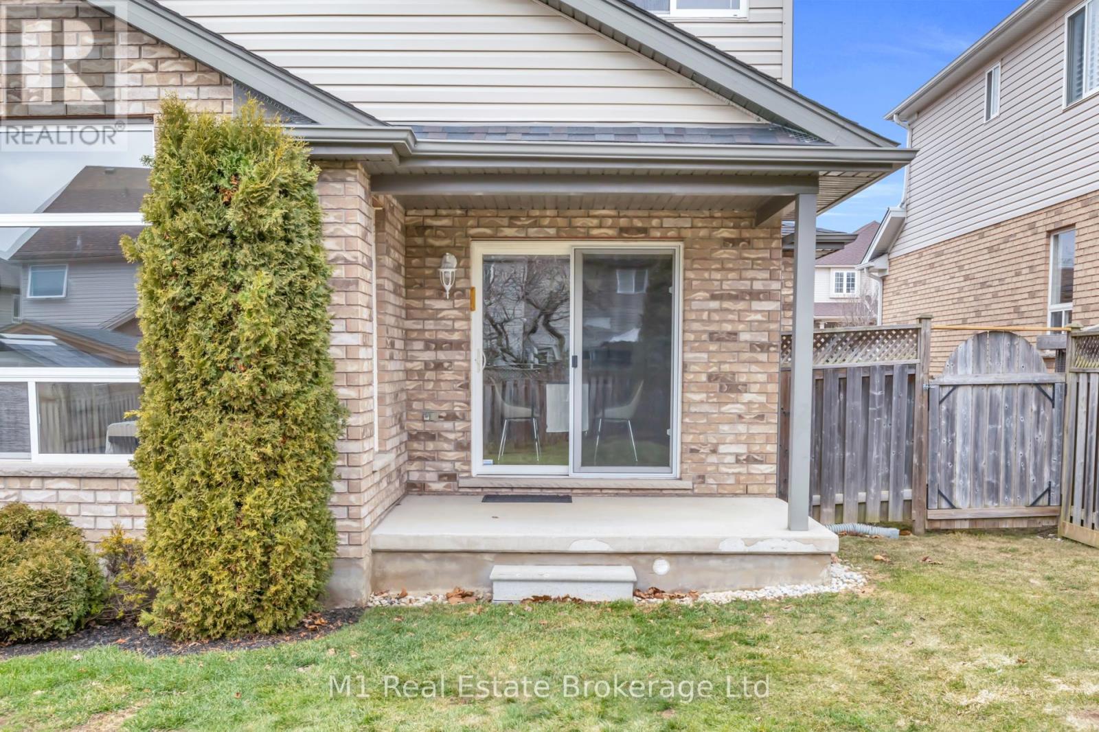 33 Hilltop Road, Guelph (Victoria North), Ontario  N1E 7L4 - Photo 35 - X12874656