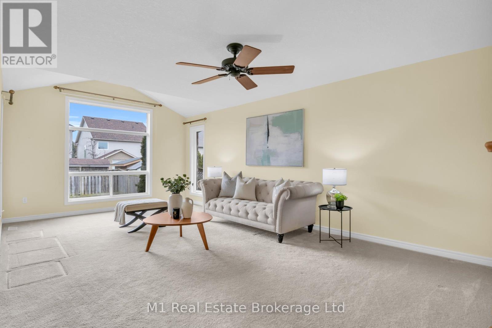 33 Hilltop Road, Guelph (Victoria North), Ontario  N1E 7L4 - Photo 4 - X12874656