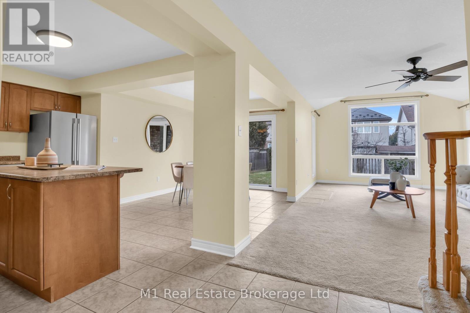 33 Hilltop Road, Guelph (Victoria North), Ontario  N1E 7L4 - Photo 5 - X12874656