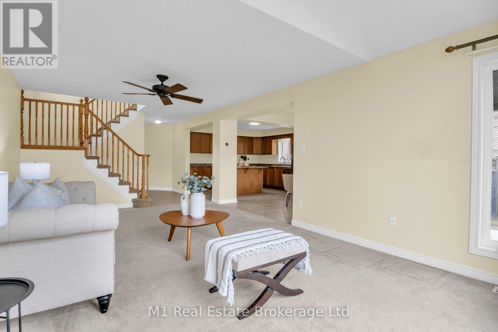 33 Hilltop Road, Guelph (Victoria North), Ontario  N1E 7L4 - Photo 8 - X12874656