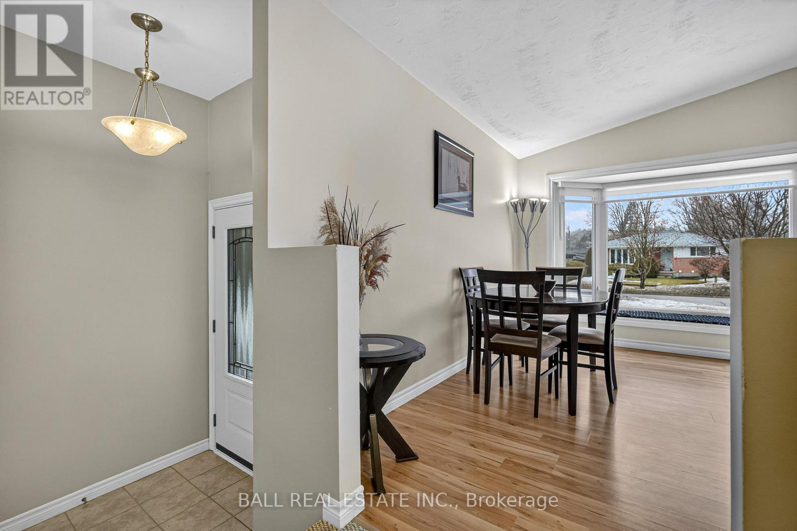 1129 Algonquin Boulevard, Peterborough, Ontario  K9H 6N1 - Photo 9 - X12874710