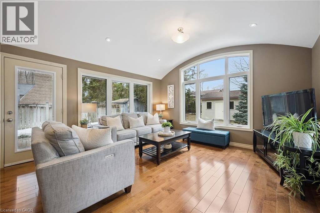 8 Goldfinch Street, Elmira, Ontario  N3B 1T3 - Photo 14 - 40810669