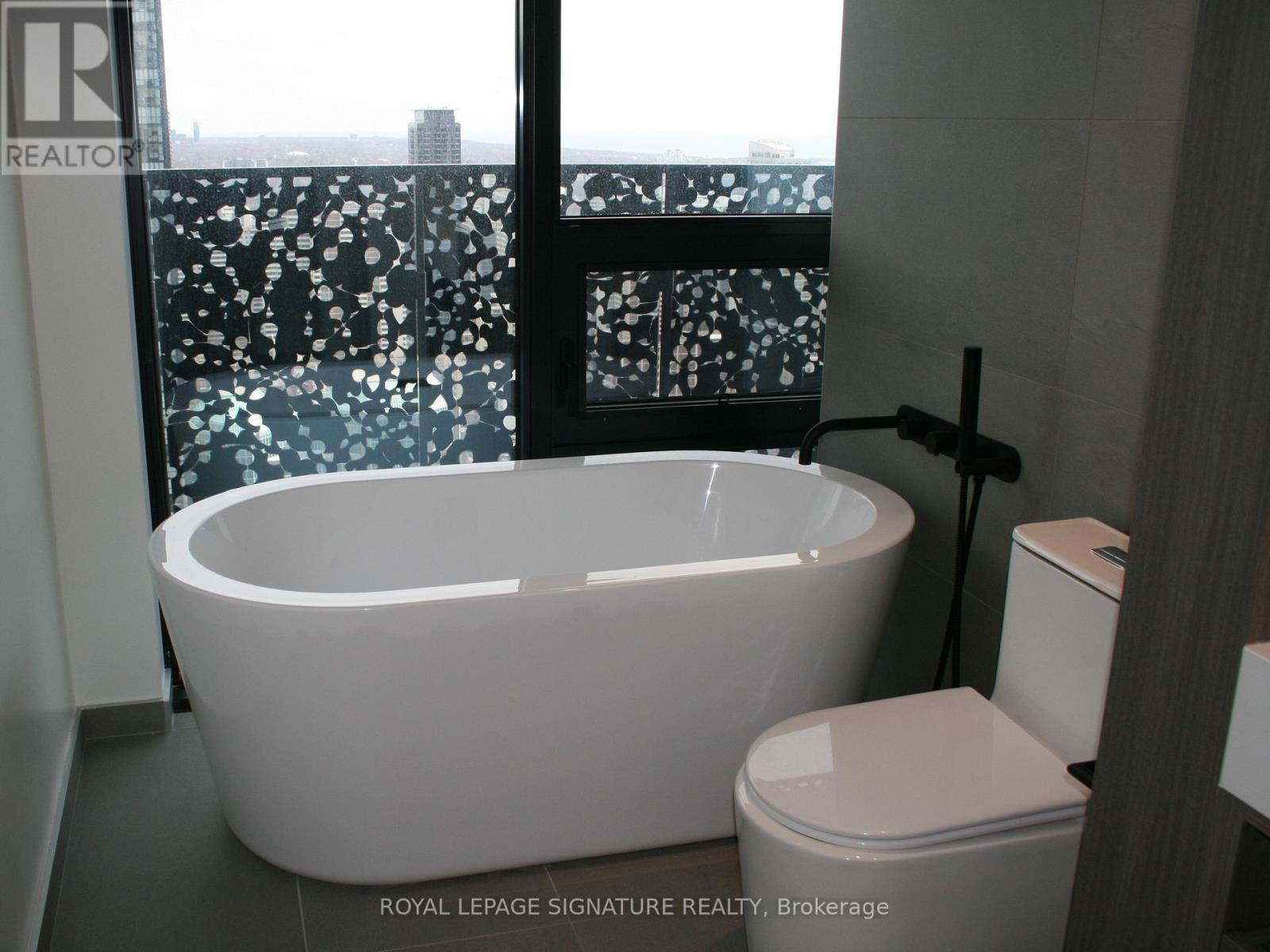 4002 - 55 Charles Street E, Toronto, Ontario  M4Y 0J1 - Photo 24 - C12874686