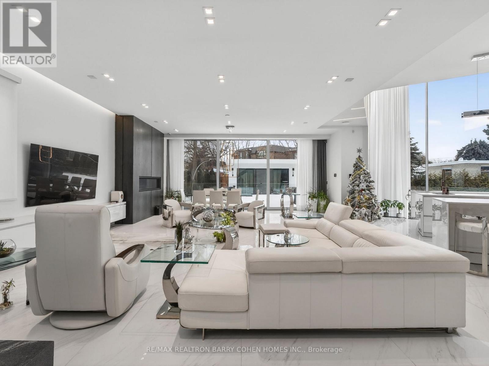 8 Cadmus Road, Toronto, Ontario  M2M 2M4 - Photo 17 - C12874746