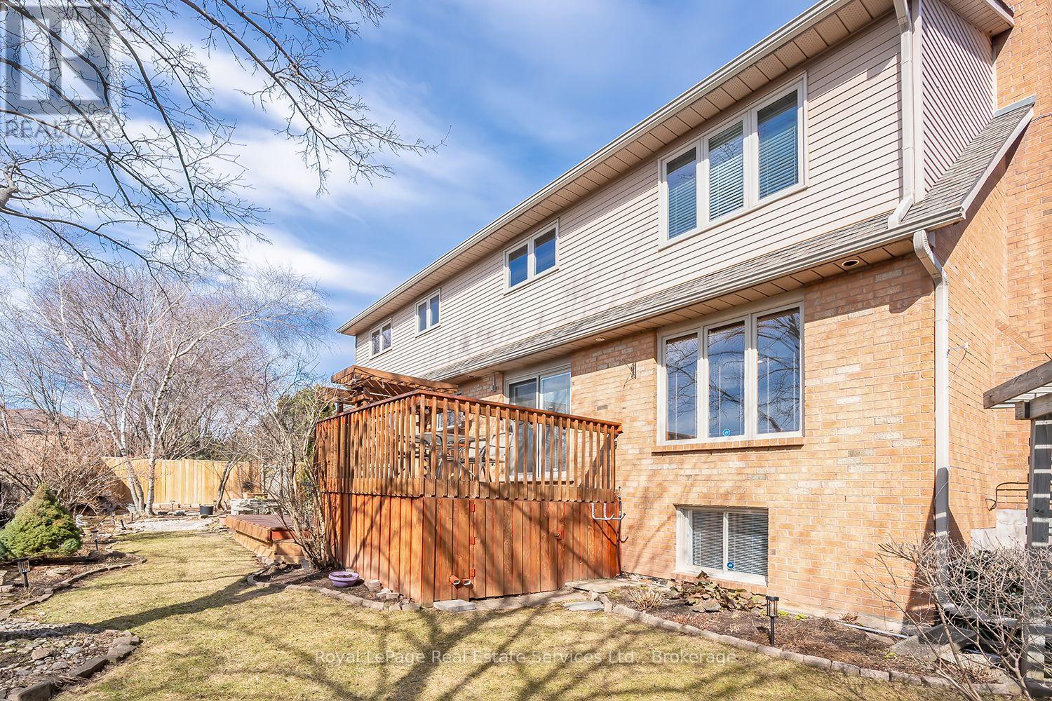 1274 Hilton Lane, Oakville, Ontario  L6M 2V2 - Photo 41 - W12871092
