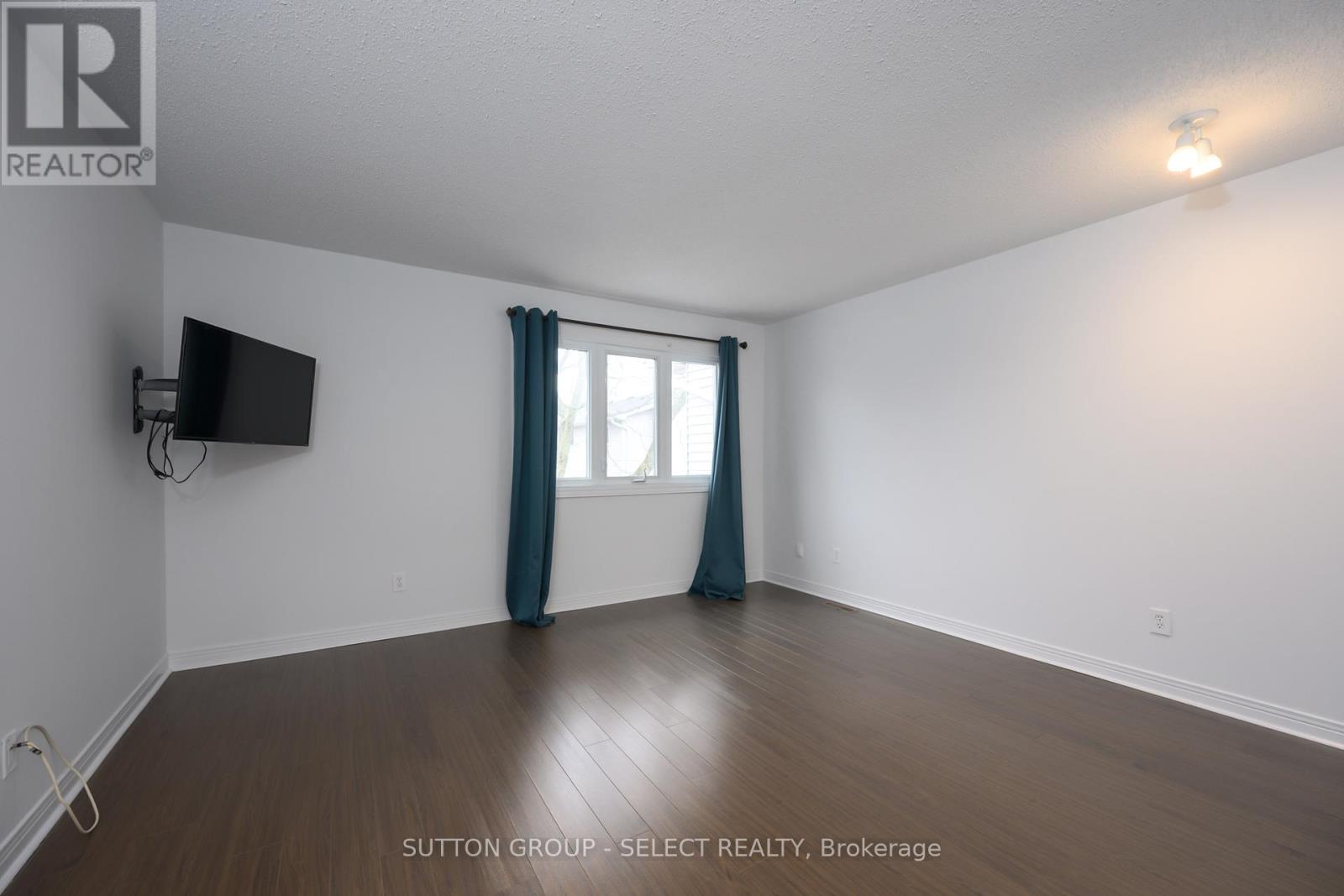 2 - 189 Homestead Crescent, London North, Ontario  N6C 2J4 - Photo 17 - X12874744