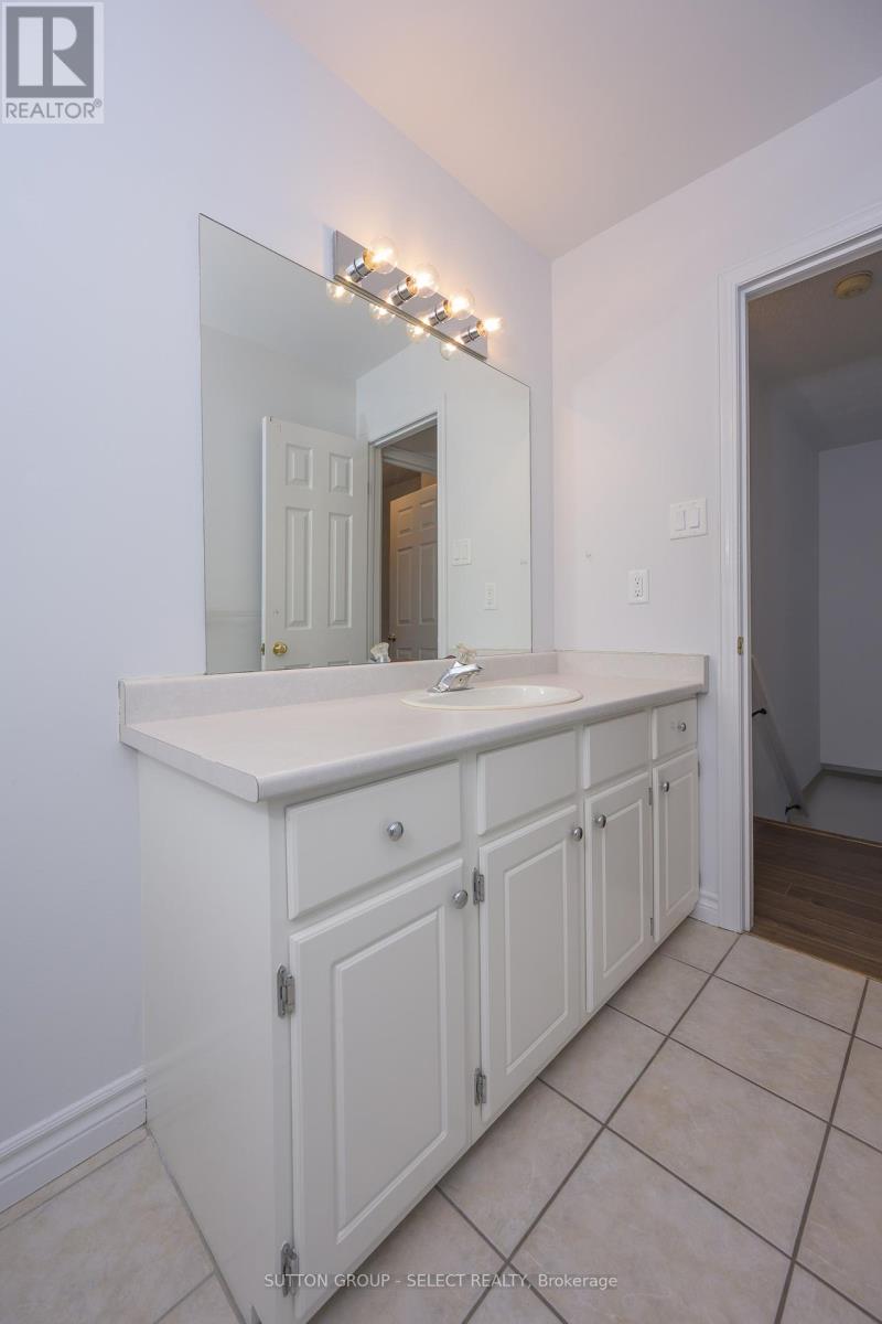 2 - 189 Homestead Crescent, London North, Ontario  N6C 2J4 - Photo 22 - X12874744