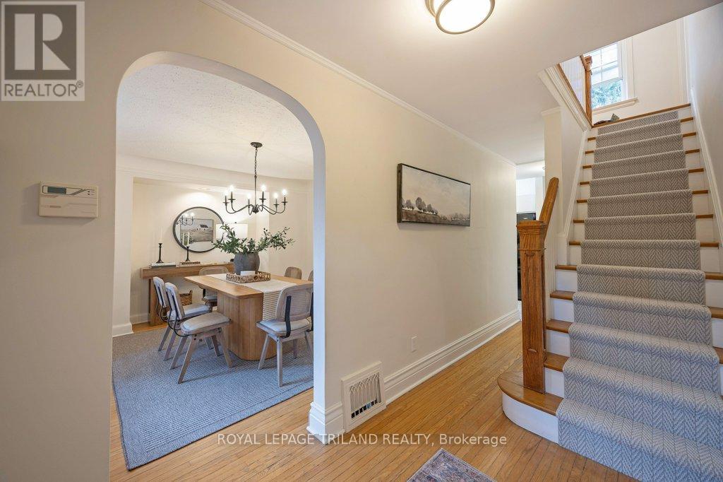 Photo 3 of 50 for 96 Base Line Road E