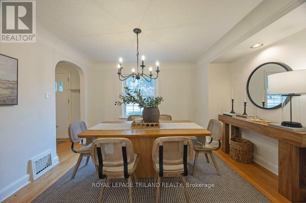 Photo 5 of 50 for 96 Base Line Road E