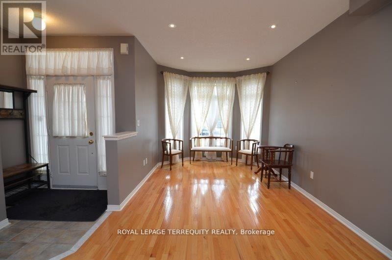 5 Wilcliff Court, Markham (Greensborough), Ontario  L6E 2E5 - Photo 4 - N12874630