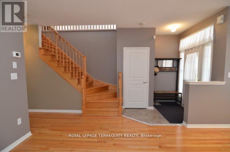 5 Wilcliff Court, Markham (Greensborough), Ontario  L6E 2E5 - Photo 5 - N12874630