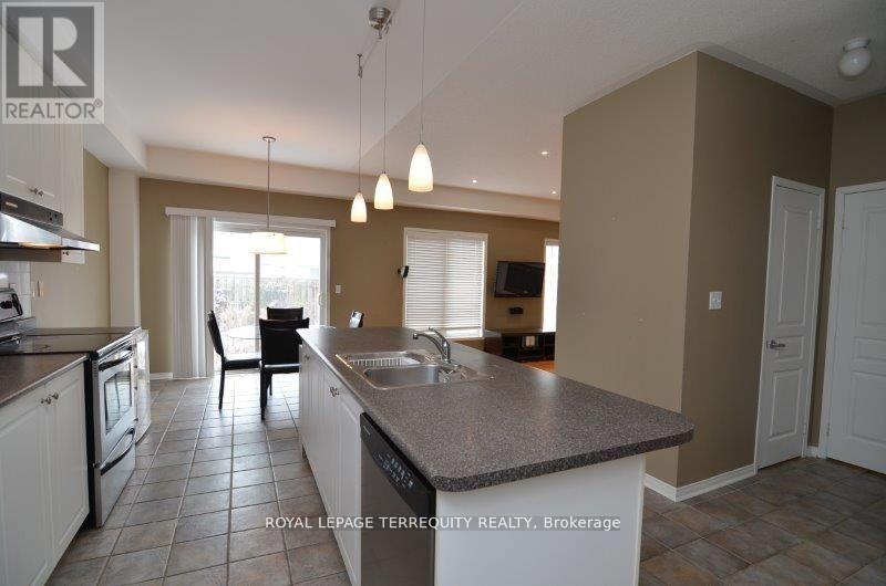 5 Wilcliff Court, Markham (Greensborough), Ontario  L6E 2E5 - Photo 9 - N12874630