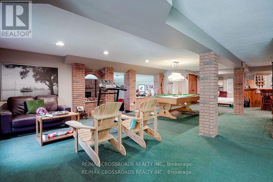 18 Hill Top Trail E, Whitchurch-Stouffville, Ontario  L4A 7X4 - Photo 23 - N12874642