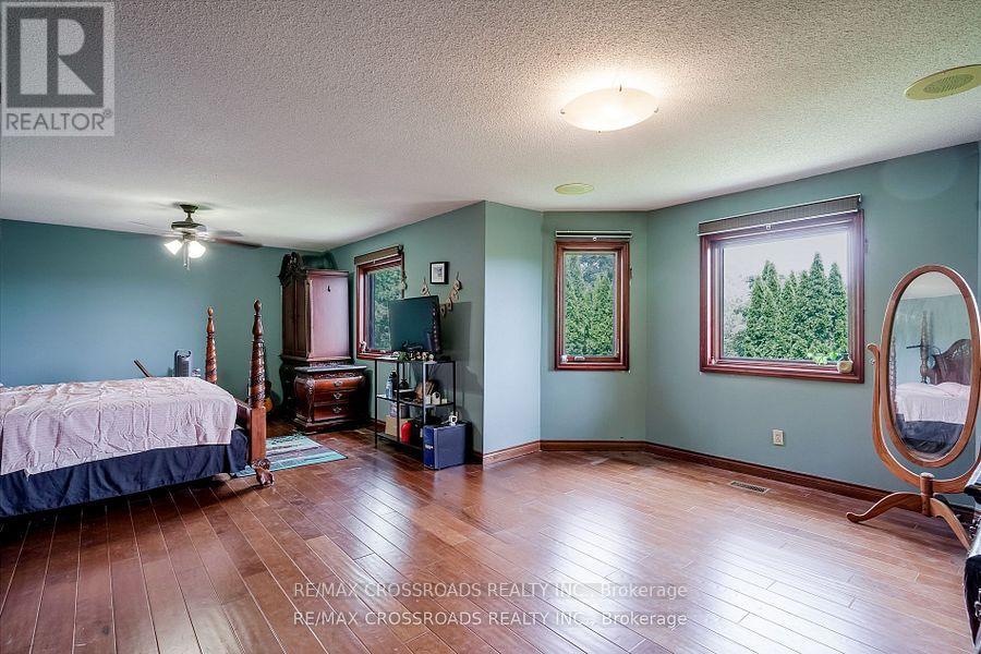 18 Hill Top Trail E, Whitchurch-Stouffville, Ontario  L4A 7X4 - Photo 26 - N12874642