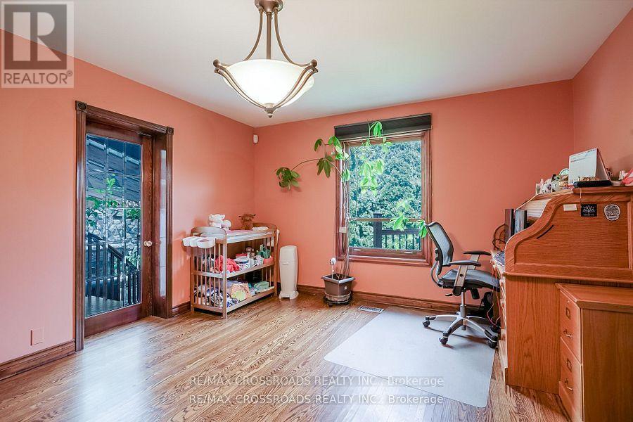 18 Hill Top Trail E, Whitchurch-Stouffville, Ontario  L4A 7X4 - Photo 33 - N12874642