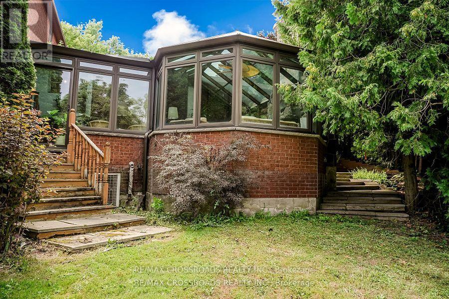 18 Hill Top Trail E, Whitchurch-Stouffville, Ontario  L4A 7X4 - Photo 37 - N12874642