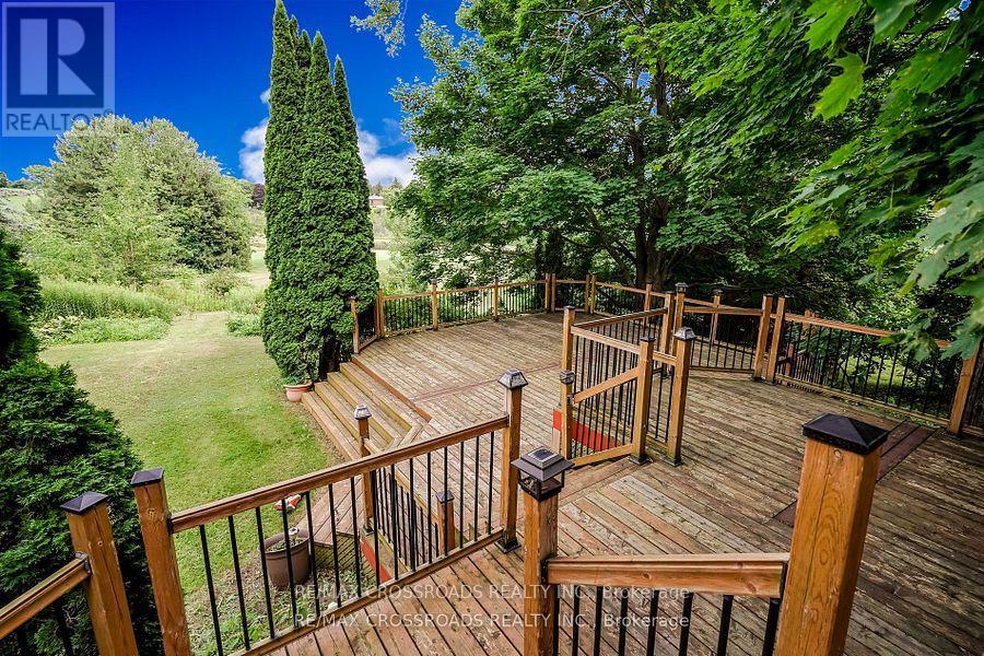 18 Hill Top Trail E, Whitchurch-Stouffville, Ontario  L4A 7X4 - Photo 39 - N12874642