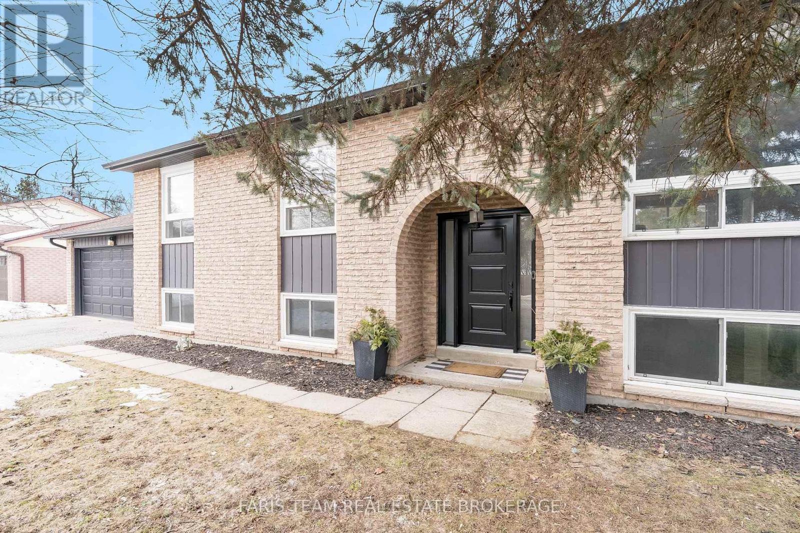 16 Wales Avenue N, Adjala-Tosorontio (Everett), Ontario  L0M 1J0 - Photo 4 - N12874768